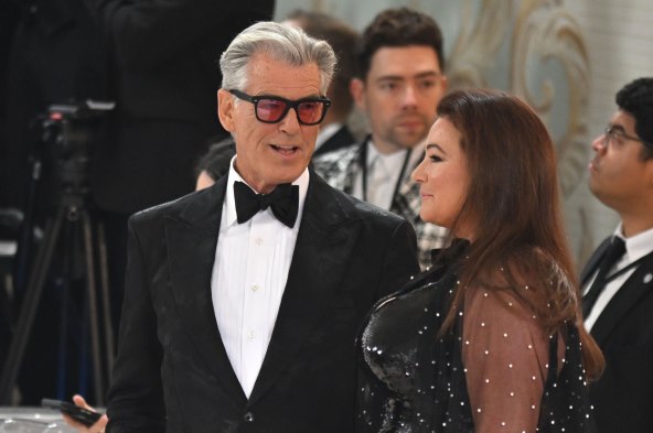 Pierce Brosnan i Keely Shaye Brosnan.jpeg