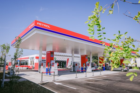 Novootvoreno prodajno mjesto Petrol Helena Zapad.jpg