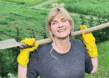 Sanja Doležal sve manje ljeta provodila na moru, a sve više uz Mrežnicu.