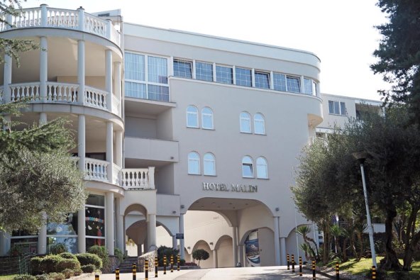 hotel Malin.jpg