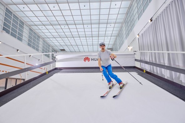 Ski simulator area-Skiing.jpg