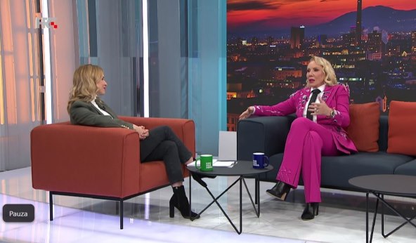 lepa brena.jpg