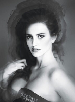 Zanosna Penelope Cruz pred objektivom Mert&Marcusa