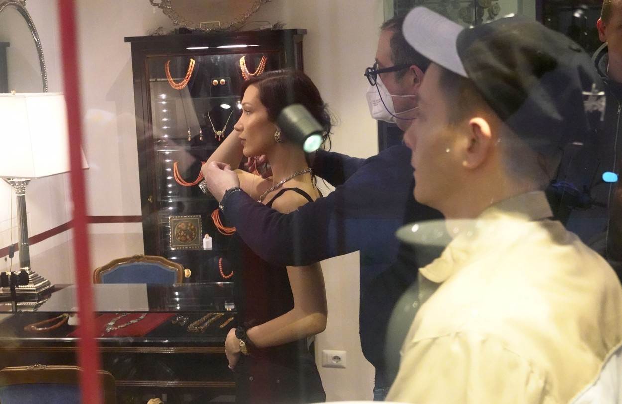 Bella Hadid i Marc Kalman zajedno su od 2020. godine