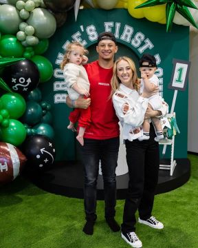 Patrick Mahomes Brittany Mahomes (6).jpg