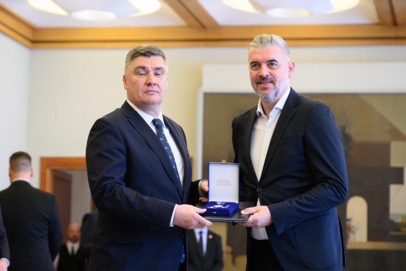 Stipe Pletikosa Zoran Milanović.jpg