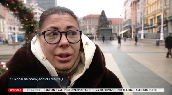 Ivana Paris snimljena na glavnom zagrebačkom trgu
