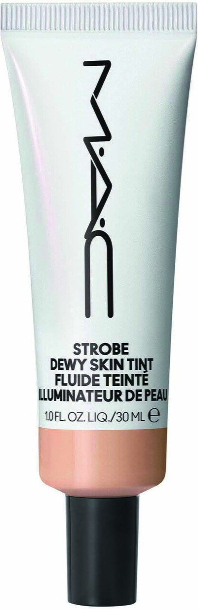 MAC Strobe Dewy Skin Tint, tonirana hidratantna krema vrlo lagane pokrivnosti i vrlo sjajnog finiša, 42,89 € / 323 kn, Fabuspot.com