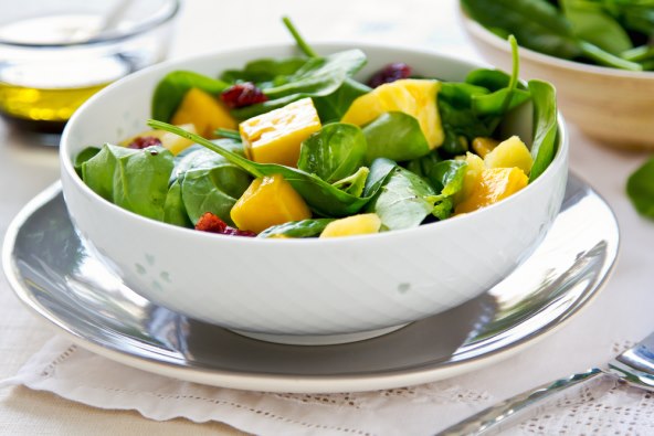 Salata s mangom