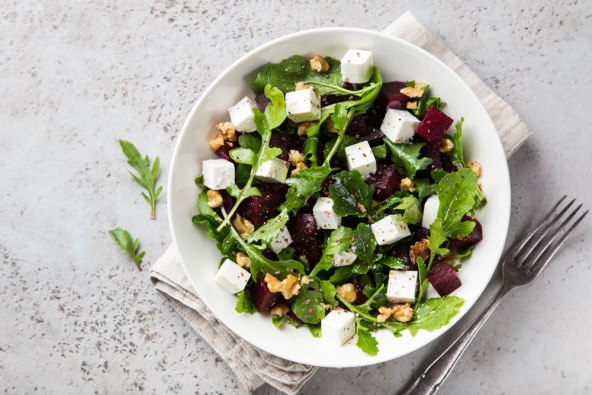 Salata s pečenom ciklom