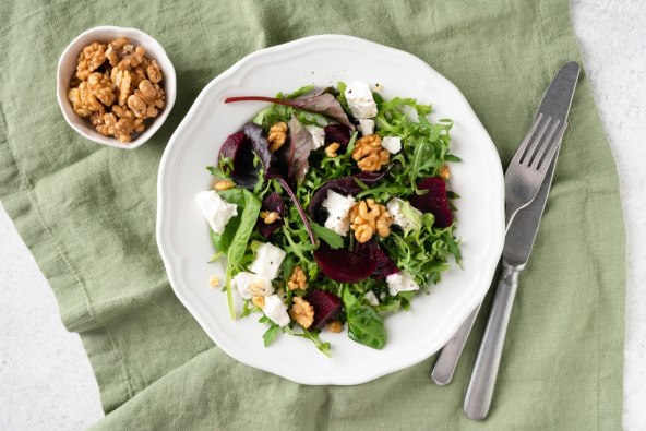 salata cikla feta sir