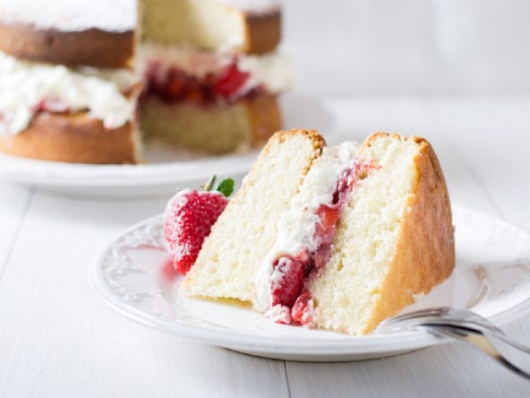 Tradicionalna torta kraljice Viktorije od jagoda