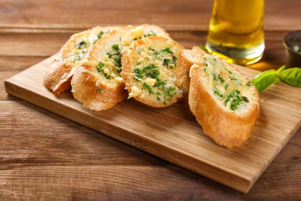 Recept za najbolji domaći kruh s češnjakom