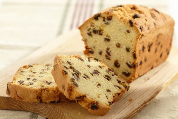 slatki kruh s grožđicama