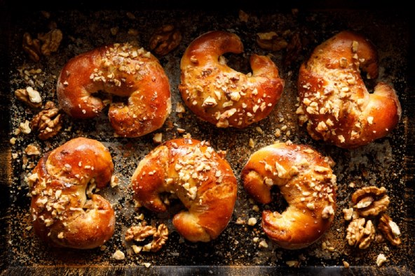 Starinski recept za kiflice s pivom i orasima