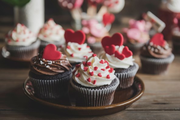 Što kuhati za Valentinovo? Recepti za romantičnu večeru s desertom