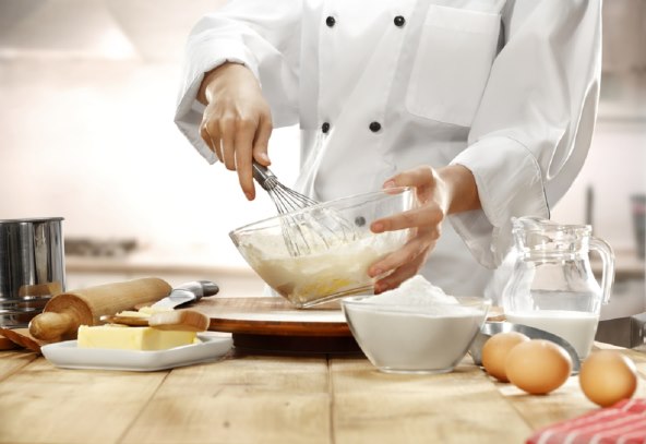 10 grešaka i savjeti za savršeno pečene kolače i torte