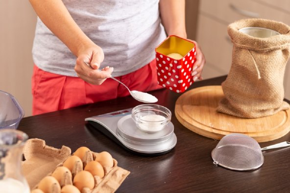 10 grešaka i savjeti za savršeno pečene kolače i torte