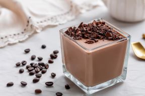 Veganski puding s kavom