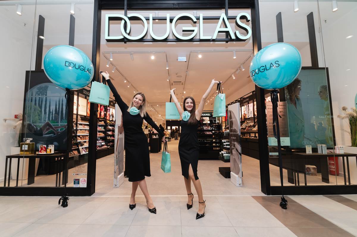 Douglas (19).jpg
