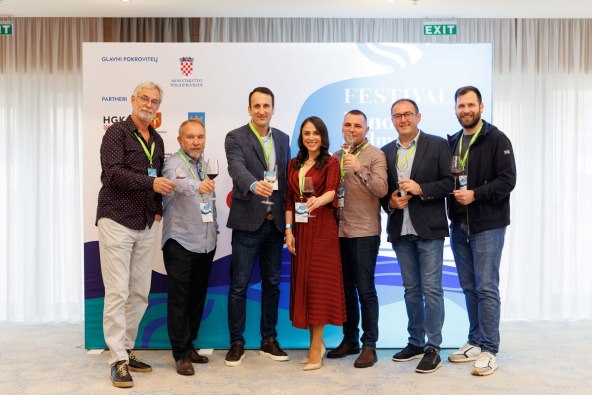 foto arhiva Udruženje Vino Dalmacije 2.jpg