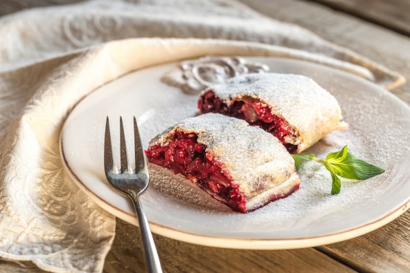 Najbolji recept za bečku štrudlu s trešnjama