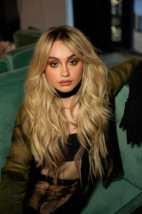 BlondMe x Evelin 3.jpg