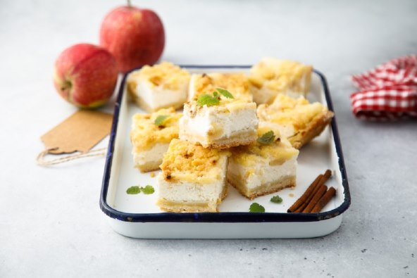 Brzi recept za preokrenuti kolač s jabukama