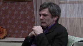 Senad Bašić glumio je Faruka Fazlinovića u seriji Lud, zbunjen, normalan