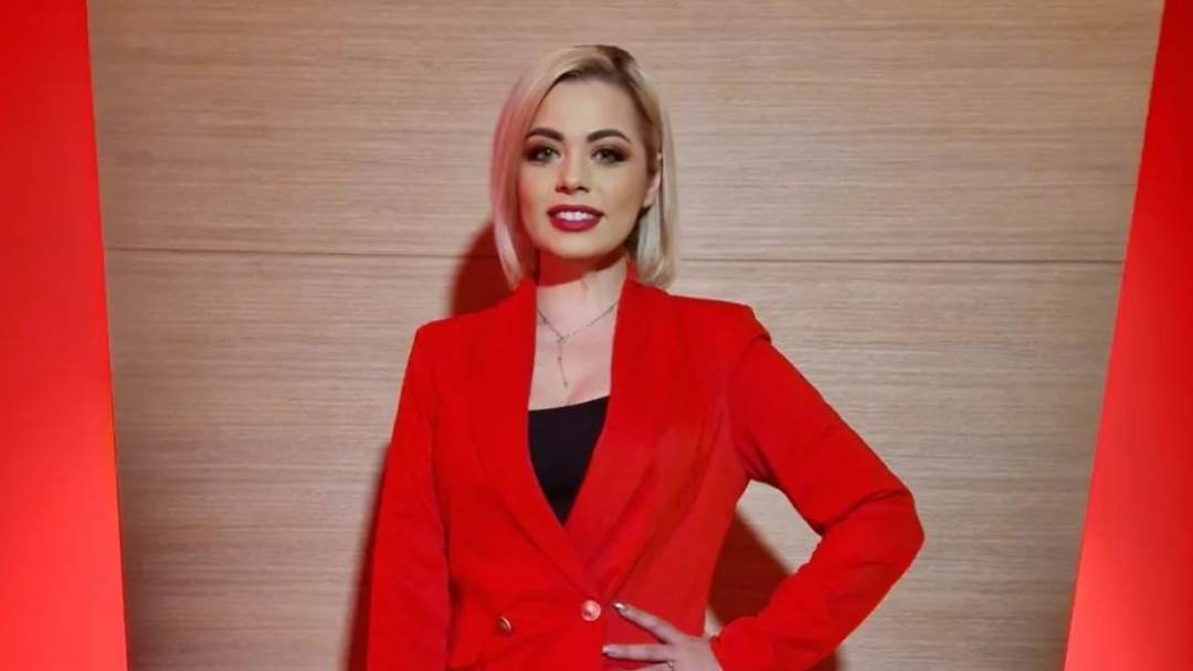 Andrea Šušnjara u sako haljini Story