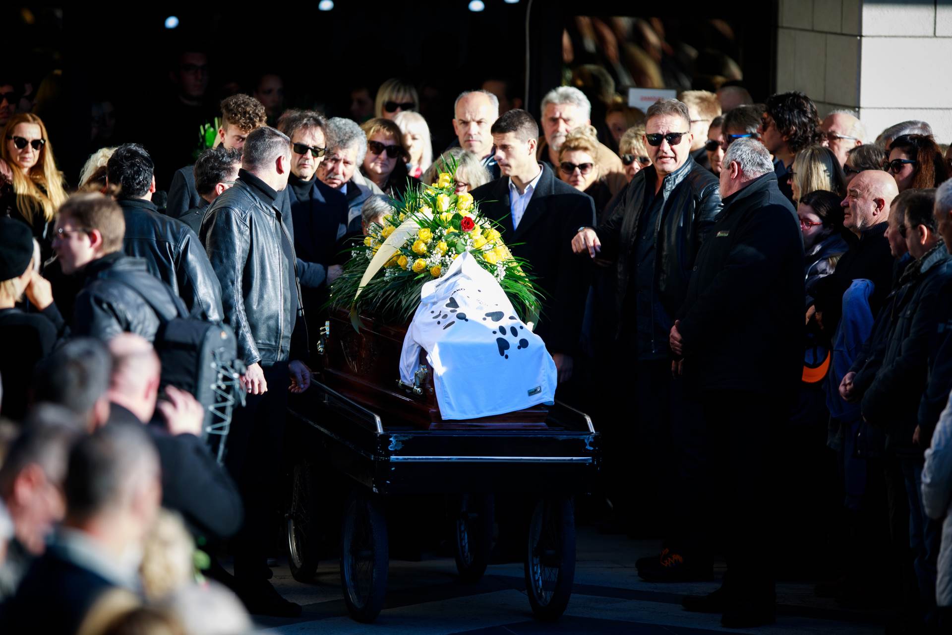 Legendarnog Splićanina Ćubija ispratile stotine ljudi i kolega