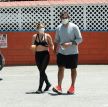 RUKU POD RUKU S DEČKOM Lady Gaga više ne skriva trbuščić