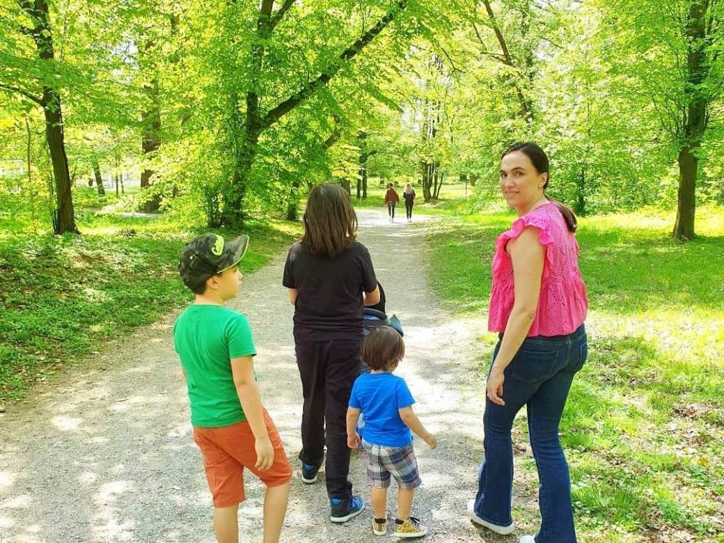 Marijana Mikulić s djecom
