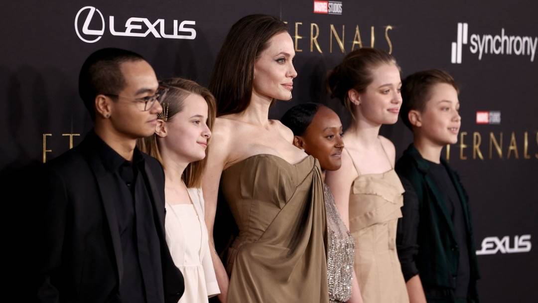 Angelina Jolie i djeca