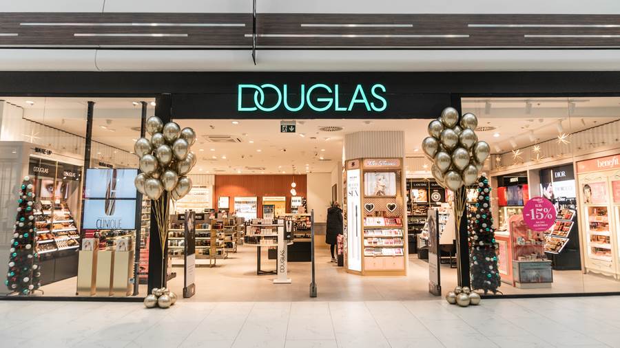 Novo uređena Douglas parfumerija