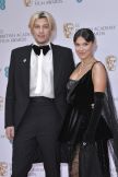 Millie Bobby Brown i Jacob Hurley Bongiovi