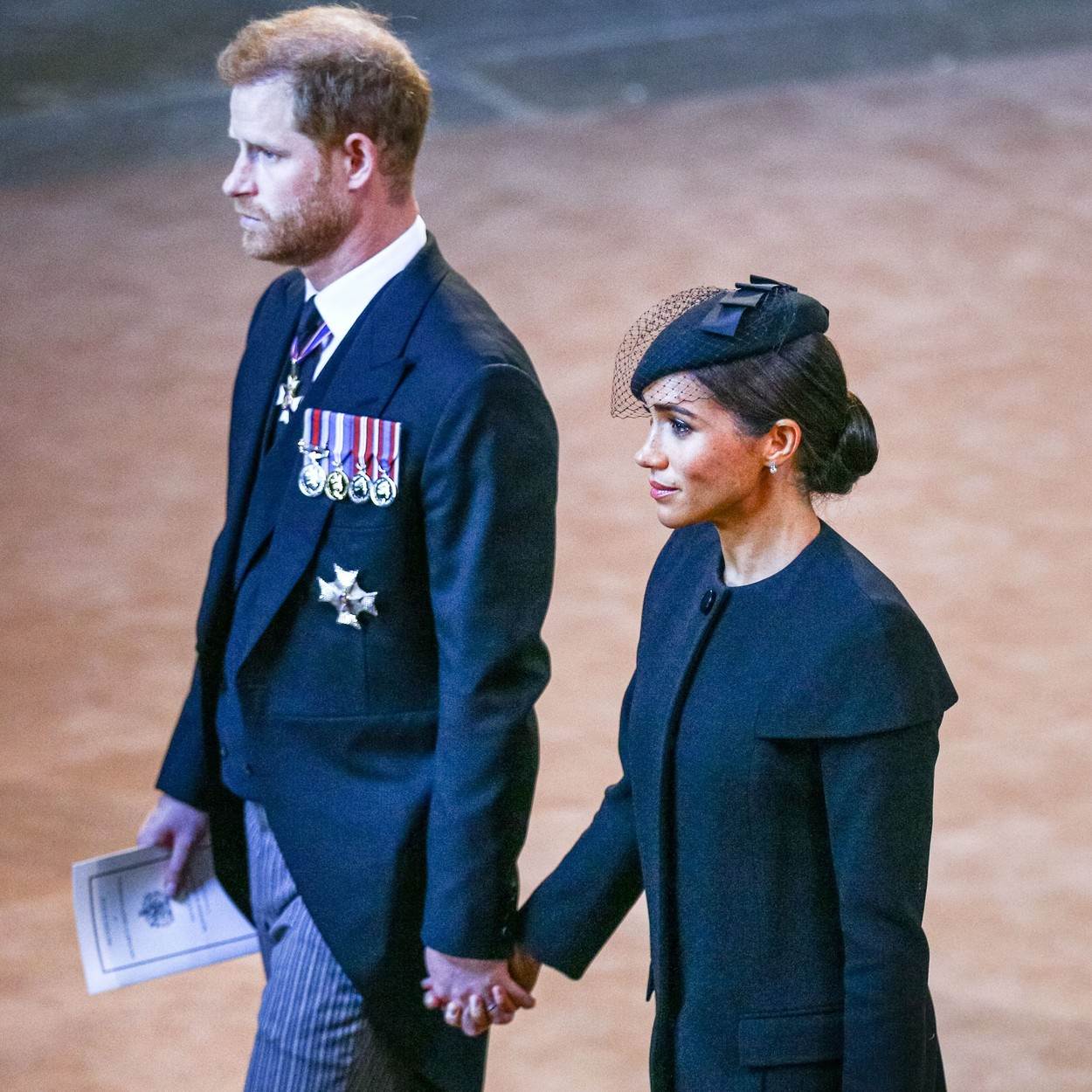 Meghan Markle i princ Harry odali počast kraljici Elizabeti u Westminster Hallu