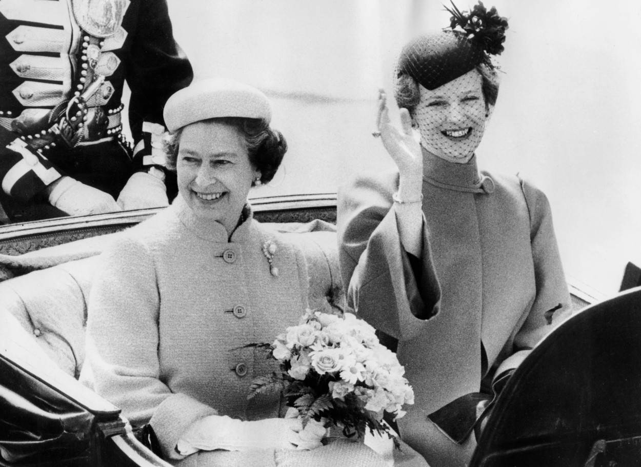 Kraljica Margrethe II. i kraljica Elizabeta II.