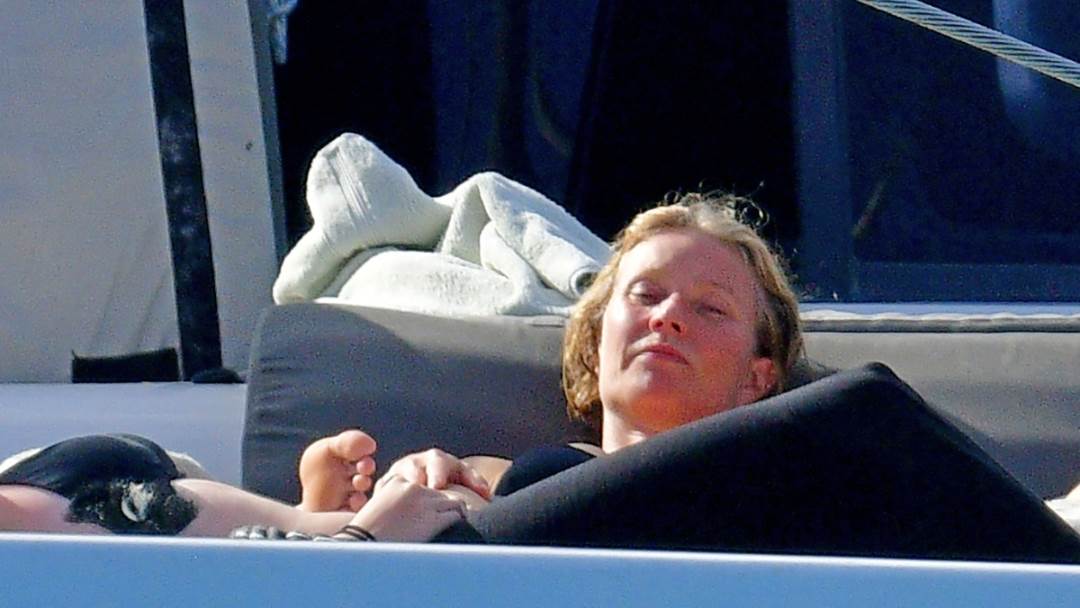 Gwyneth Paltrow odmara na Barbadosu s djecom i suprugom Bradom Falchukom