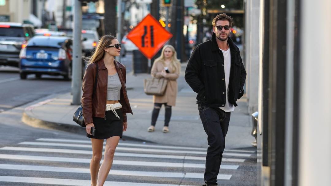 Liam Hemsworth i Gabrielle Brooks na Beverly Hillsu
