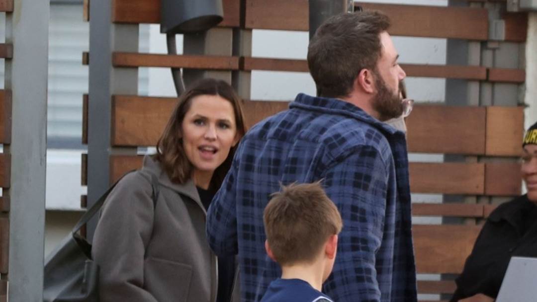 Jennifer Garner i Ben Affleck vode djecu na košarkašku utakmicu