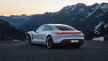 BESPLATNO AŽURIRANJE SOFTVERA: Porsche Taycan s novim značajkama još je brži