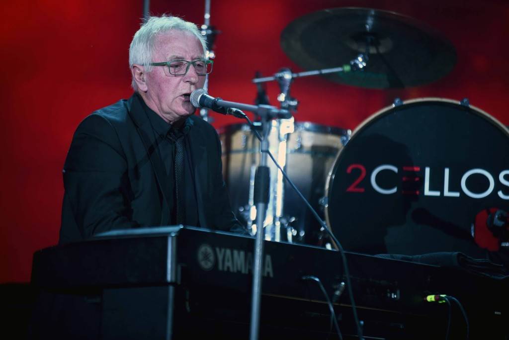 glazbenici na trajektu pjevali u čast olivera dragojevića