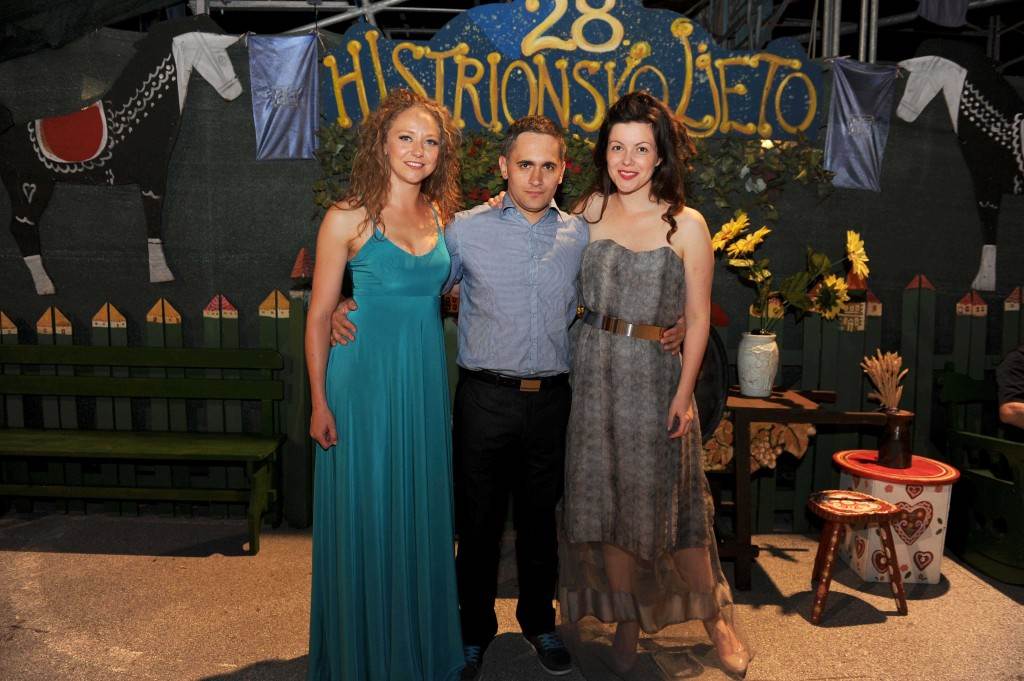 Tko je Tara Rosandić