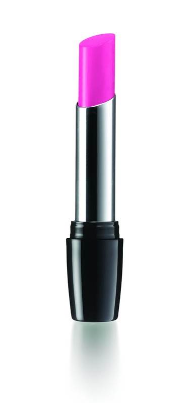 Cosmopolitan traži najljepšu ljubavnu priču za Valentinovo powered by Avon Indulgence ruž za usne