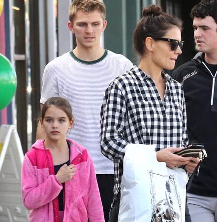 Tom Cruise preselio obitelj kako ne bi napustila kult