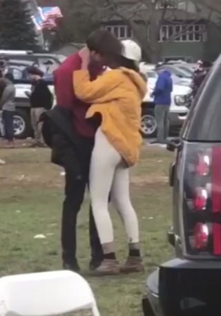 Sunce i voda kao lijek uz Avene: osvojite SOS poklon paket!