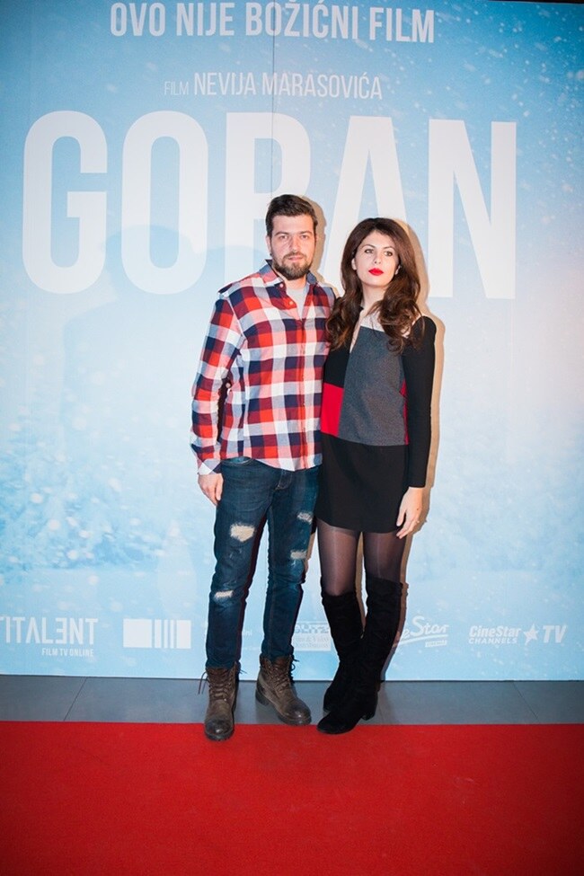 Nataša Janjić u kinu blještala kao božićna jelka