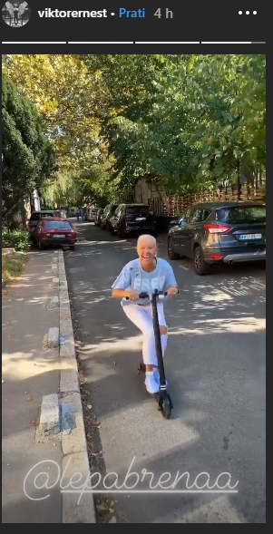 Lepa Brena na pragu šezdesete ponaša se kao tinejdžerica