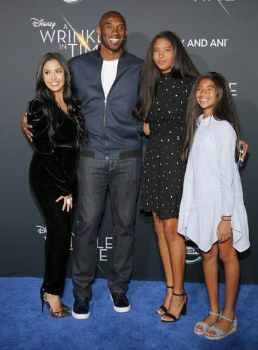 S NJIME POGINULA I KĆI Svijet oplakuje legendarnog košarkaša